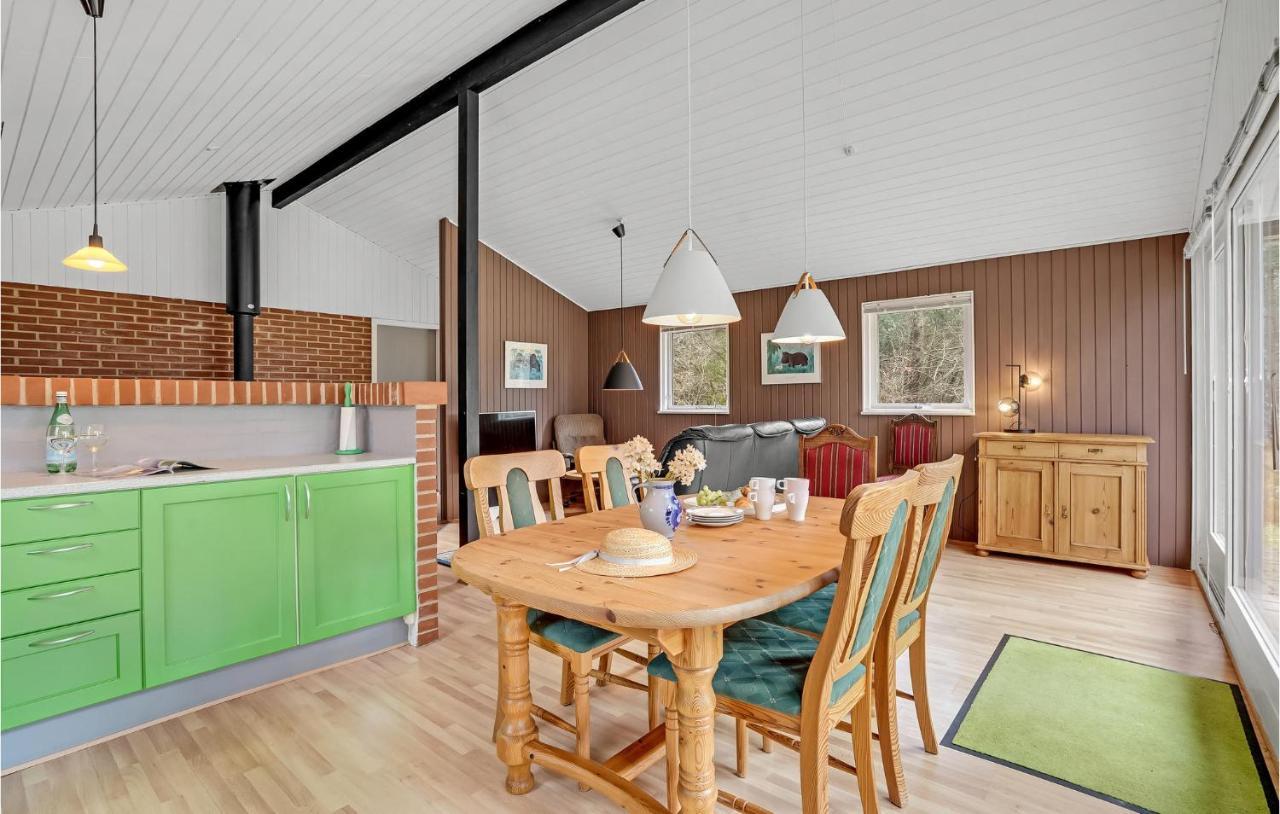 Beautiful Home In Herning With Kitchen Extérieur photo