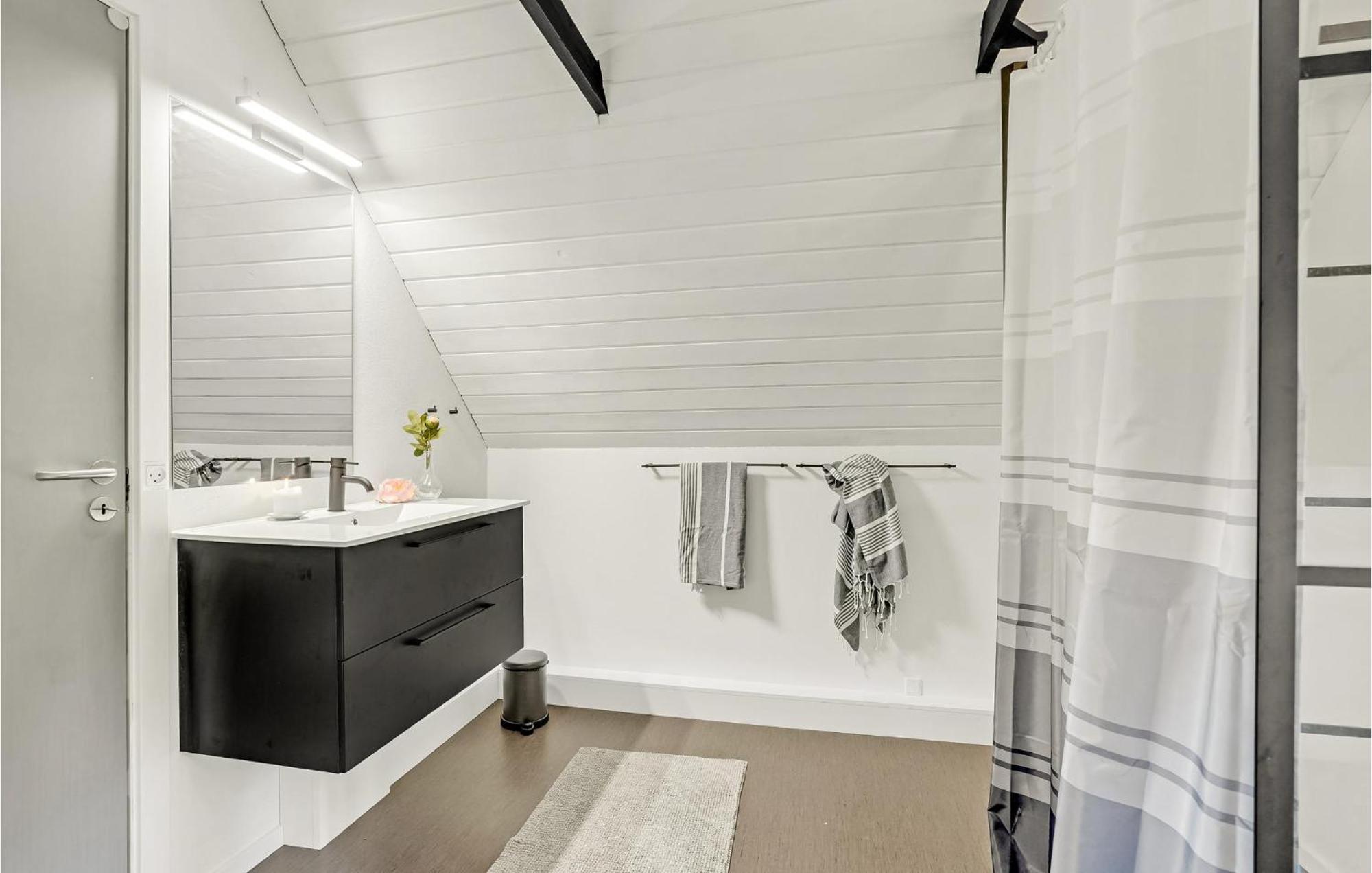 Beautiful Home In Herning With Kitchen Extérieur photo